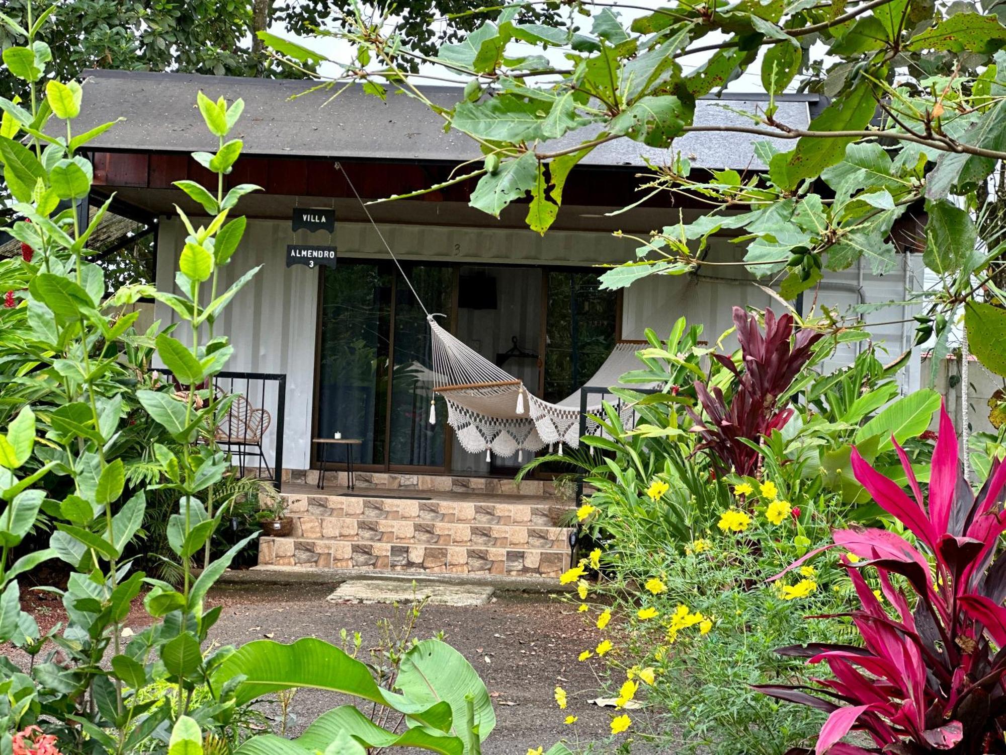 Almendros Eco-Villas La Fortuna Exteriör bild