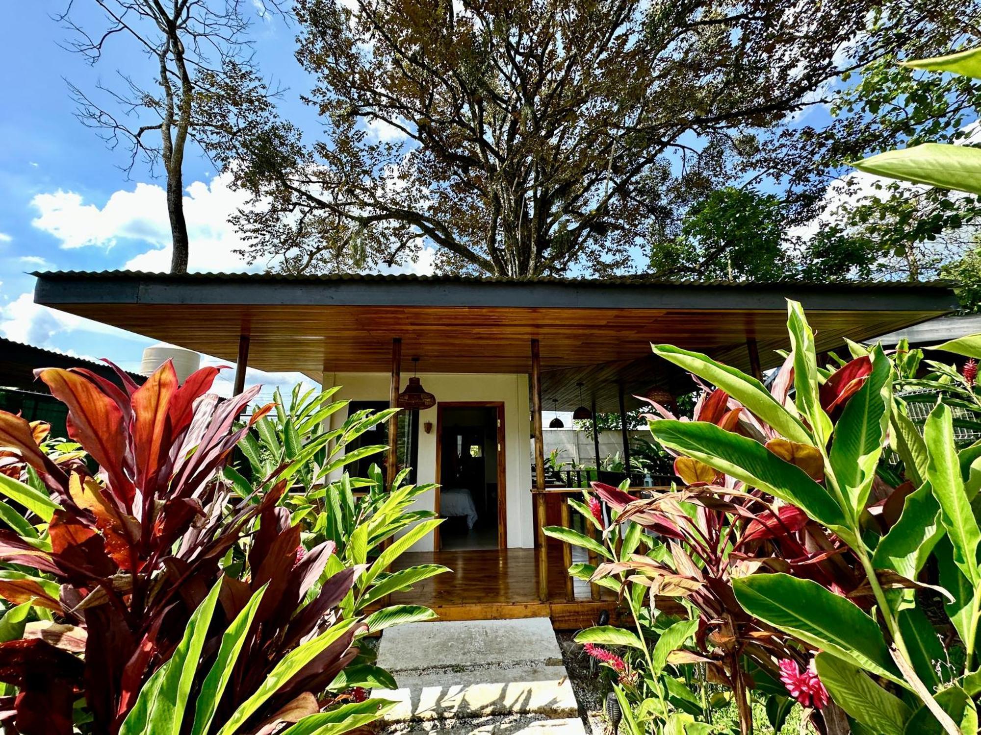 Almendros Eco-Villas La Fortuna Exteriör bild