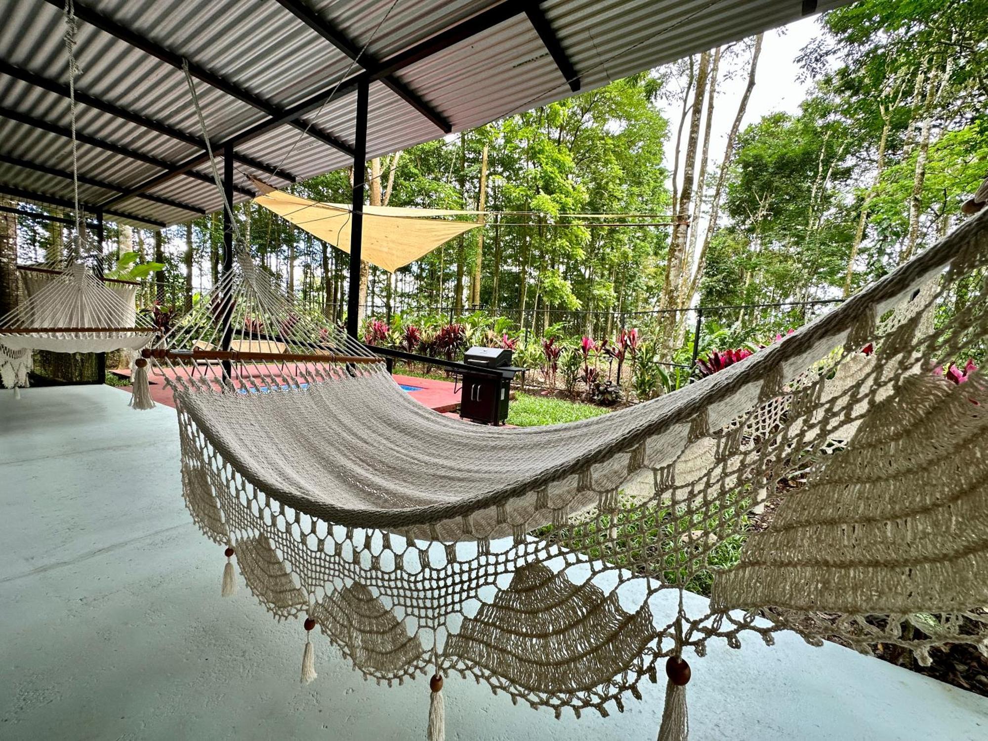 Almendros Eco-Villas La Fortuna Rum bild